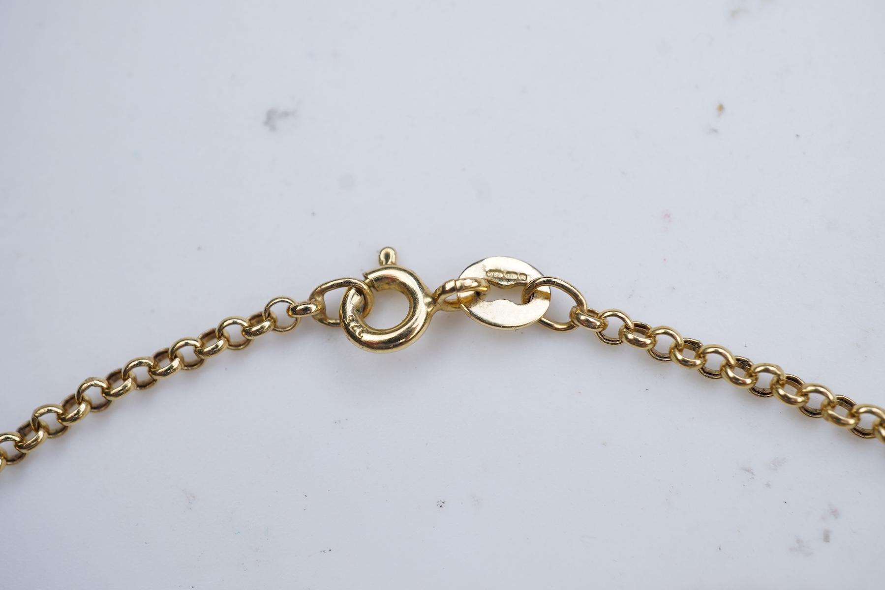 A Victorian gold sovereign pendant
